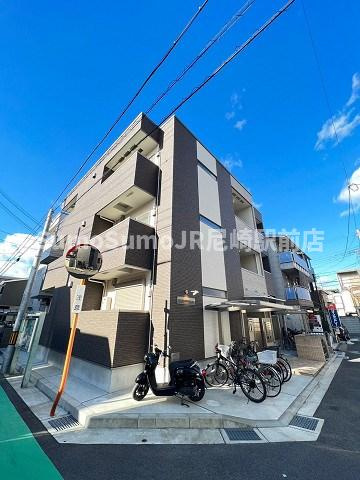 フジパレス東桜木町ウエストの外観|外観は落ち着いています