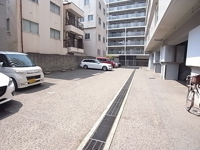 兵庫駅前アーバンライフの駐車場|駐車場完備です
