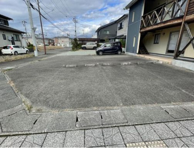 【駐車場】 | アベーヌ鷹巣