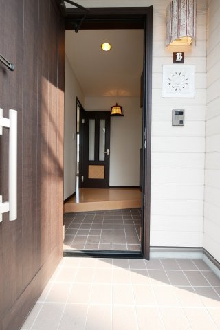 VILLA MONZEN の玄関|VILLA　MONZEN 　Ｂ 
