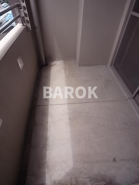 福岡市博多区吉塚５丁目の賃貸マンションのバルコニー