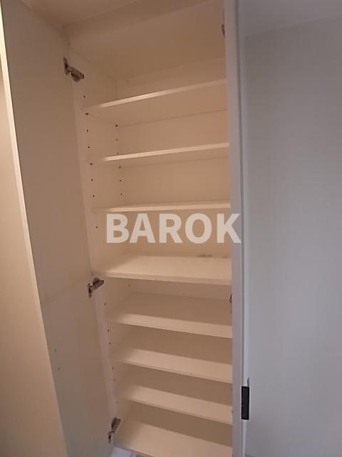 福岡市博多区吉塚５丁目の賃貸マンションの玄関