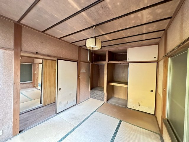 栄町店舗の和室