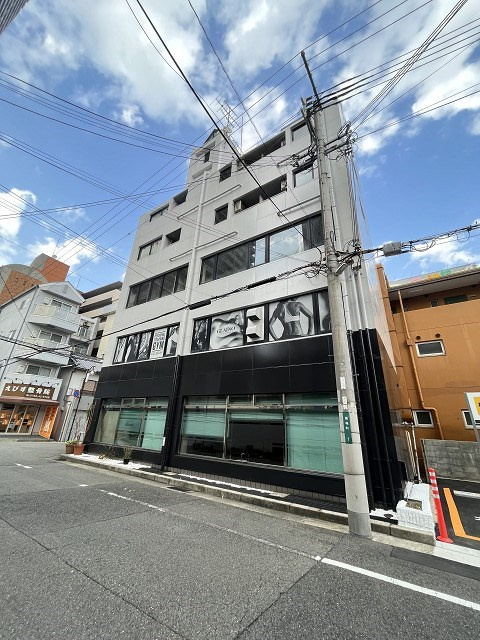 ルミナス西宮の外観