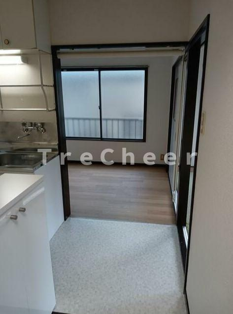 第二千種ビルの居間・リビング