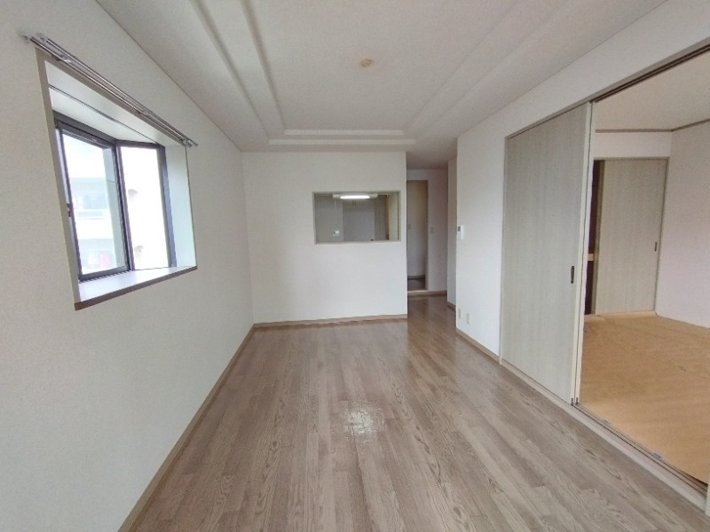 ハイウッズ針崎の居間・リビング