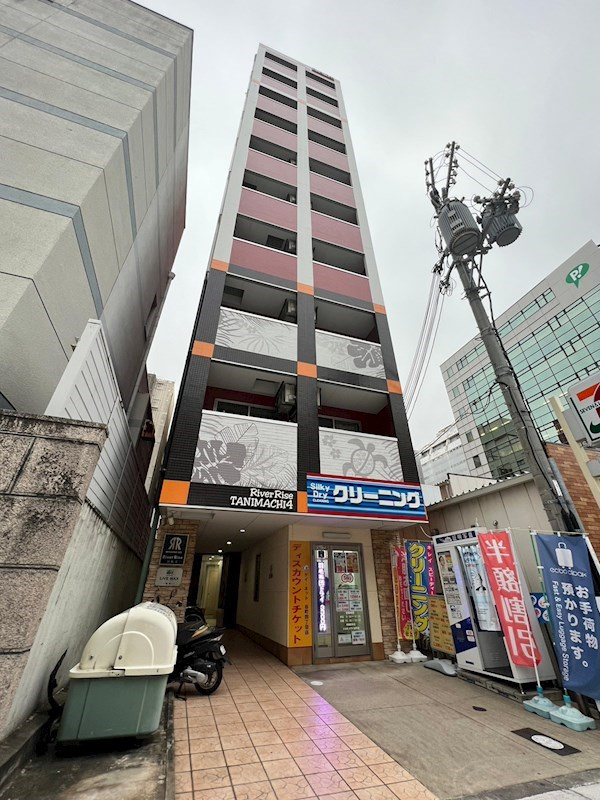 リバーライズ谷町4の外観