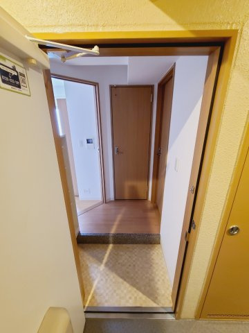 エル西宮の玄関