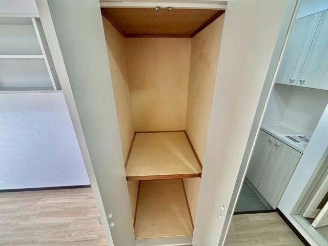 花影中村コーポの収納