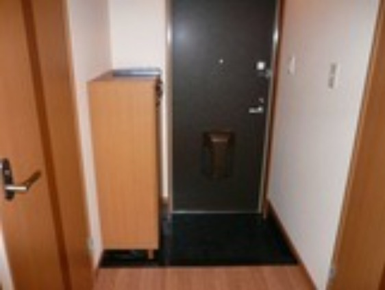 プレサス天神の玄関