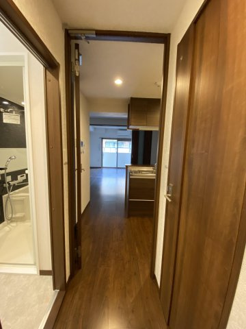 第40川崎ビルの玄関