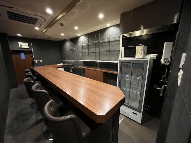 大阪市中央区東心斎橋２丁目の店舗一部の内装