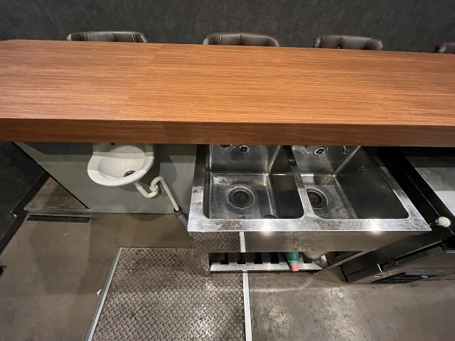 大阪市中央区東心斎橋２丁目の店舗一部の内装