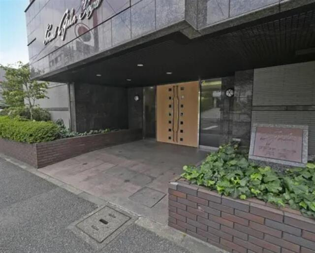グランド・ガーラ用賀のエントランス