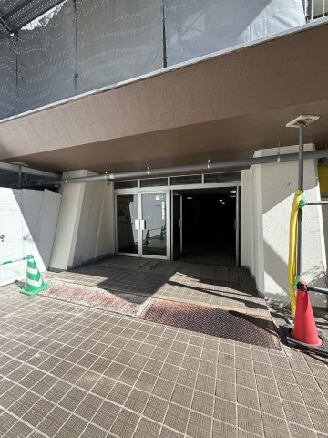 上湊川高層 1号棟のエントランス|清潔なエントランスです