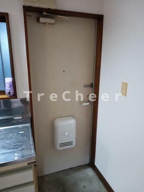 ジュエン若木の玄関