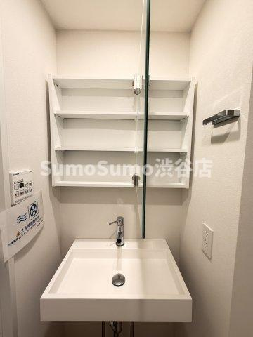 アトリオフラッツ自由が丘eastの収納