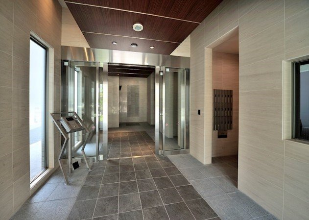 コスモスタディヒルズのロビー