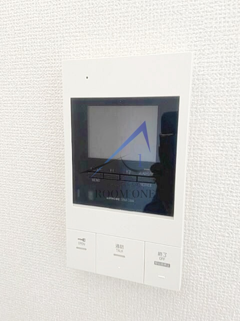 グランシャレー北千住Ⅱのセキュリティ|モニター付きインターホンです。