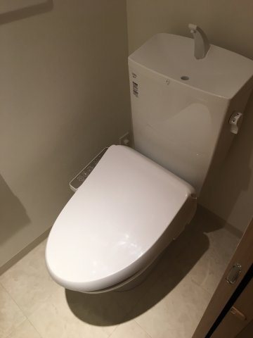 JUタワーフロントKINSHICHOのトイレ