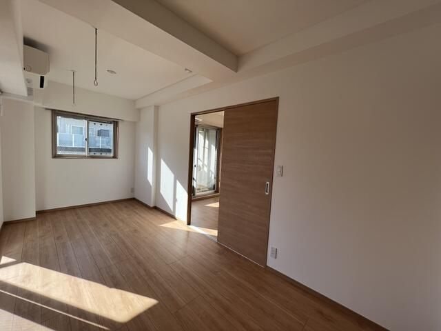 JUタワーフロントKINSHICHOの寝室