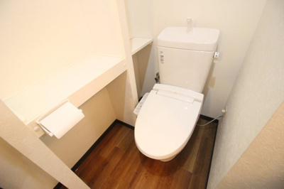 【トイレ】 | ベリーウェル阿倍野 | 温水洗浄便座付きトイレ