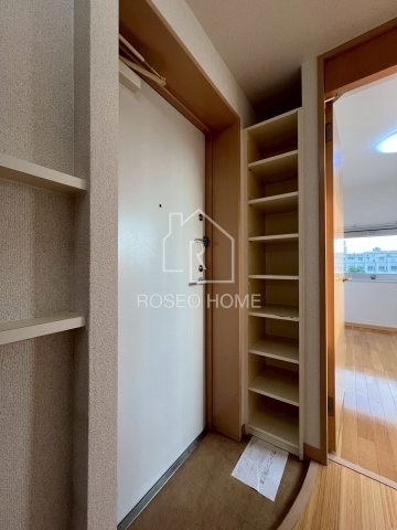 アリスマナーガーデン四天王寺の玄関|同マンション別部屋：参考写真