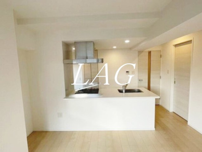 【居間・リビング】 | ＡＸＡＳーＩＡＲＥＴＨ西大島 | 洋室のお部屋です。