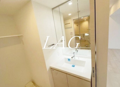 【洗面所】 | ＡＸＡＳーＩＡＲＥＴＨ西大島 | 洗面台です。