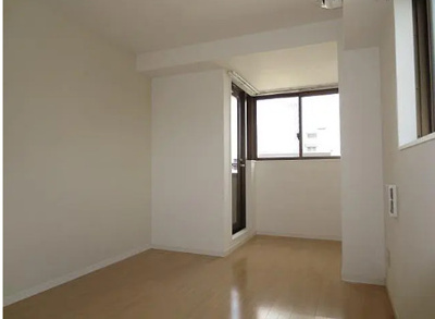 【内装】 | Ｒｏｏｓｔ