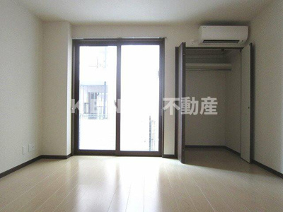 【居間・リビング】 | ボヌールプラン | こちらのリビングで趣味の時間をお楽しみください