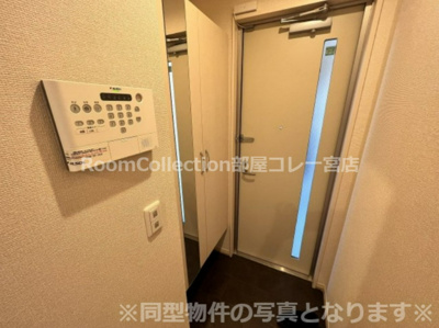 【玄関】 | メゾンＳａｋｕｒａ | ※同型物件の写真となります※