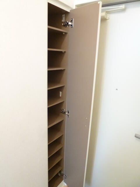 レジデンスＨＡＲＵの収納