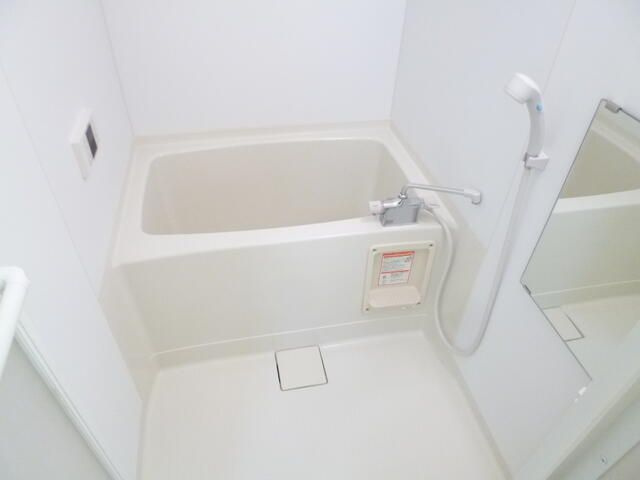 レジデンスＨＡＲＵの浴室