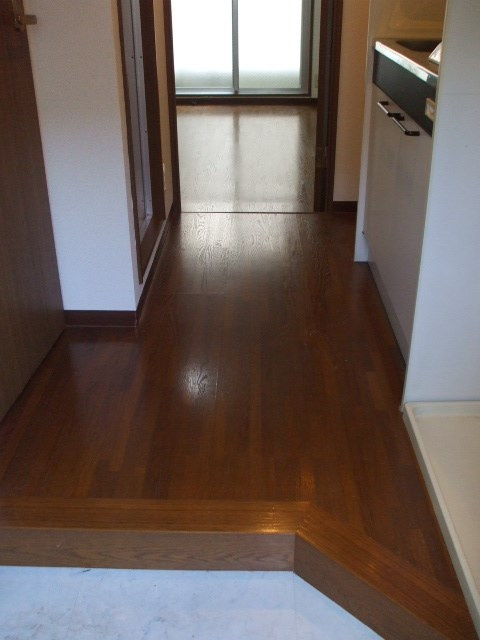 エクセルタナカの玄関