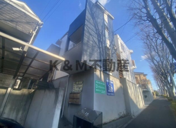 Ｂｌｕｅ　Ｒｅｓｉｄｅｎｃｅ～ブルーレジデンス～の外観