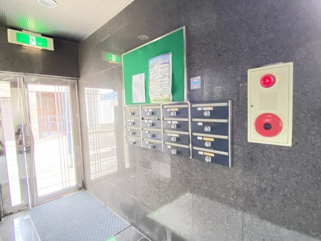 【エントランス】 | 新開ビル