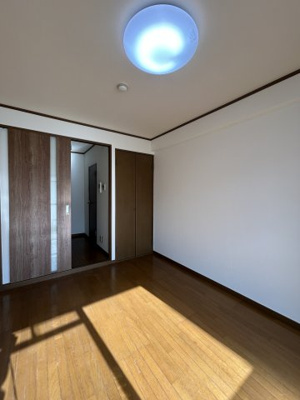 【洋室】 | 新開ビル