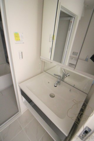 イノセント堂山の独立洗面台