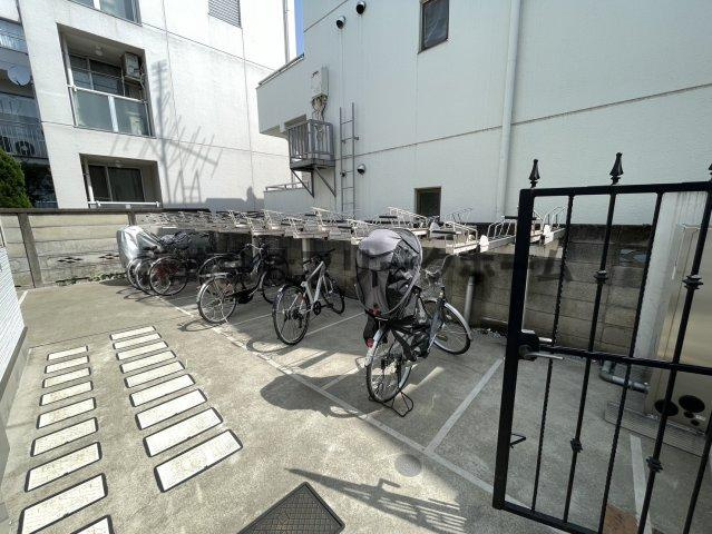 三鷹市下連雀３丁目のアパートのその他