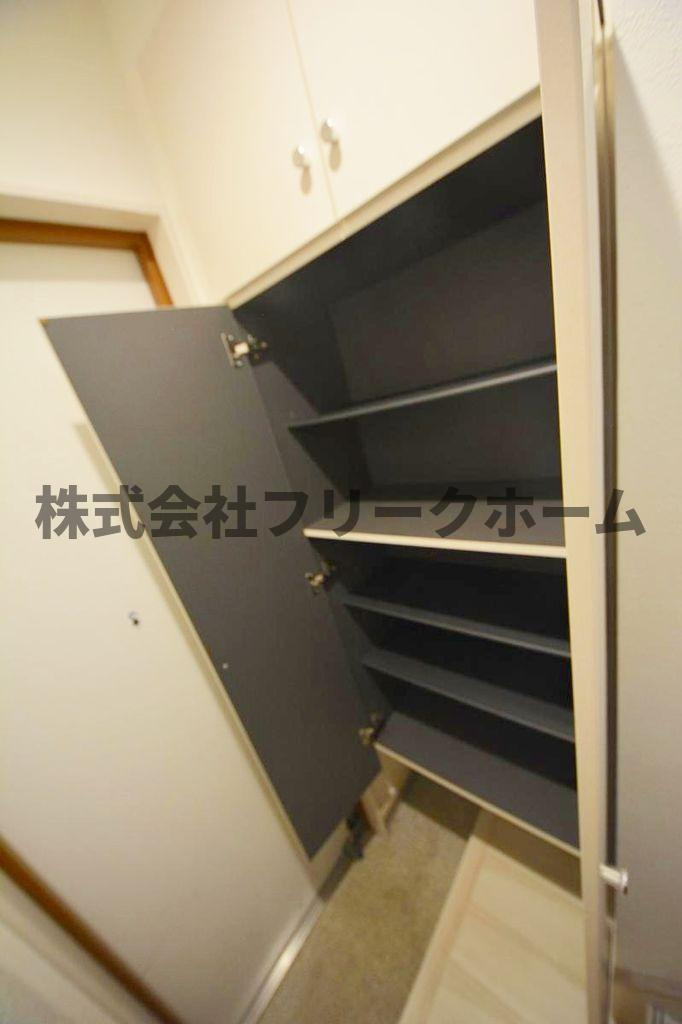 三鷹市下連雀３丁目のアパートの収納