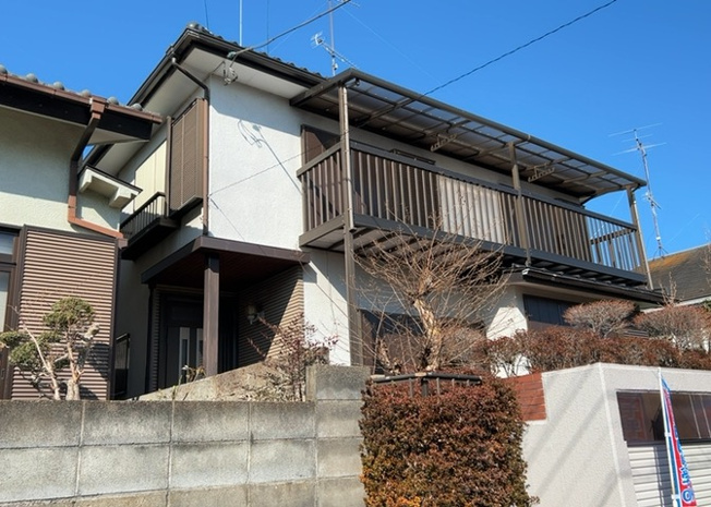 【外観】 | 物件の詳細については、現地を見てわかること以外に、役所や法務局などで調べないとわからないことがあります。そのため、現地に行く場合は、もしこの物件を買ったらどのような生活ができるかをイメージしましょう。