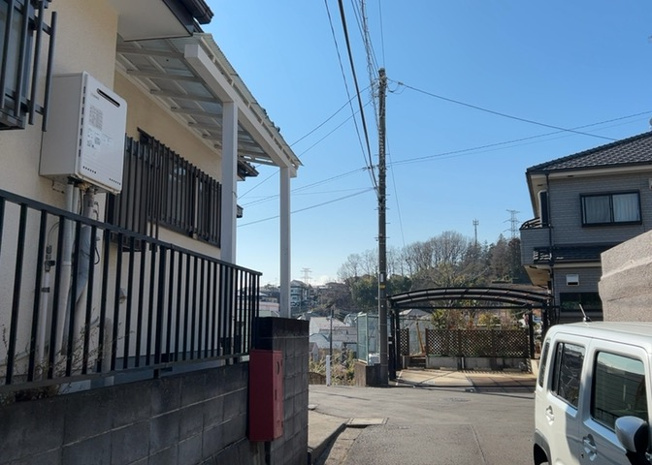 【展望】 | 桜や紅葉の名所に出かける人は多いと思いますが、家にいながら季節の移ろいを感じる生活を送りませんか？リビングや窓から見える景色が生活を彩るワンポイントに！現地から見える景色を堪能してみては如何でしょう。