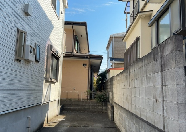 【展望】 | 眺望を気にして物件を探す場合、前面に建物が建っていないか現地で確認しましょう！前面に建物があると景色はもちろん、日当たりや風通しにも影響が出てきます。住んだ時のことを想像しながら現地見学をしましょう。