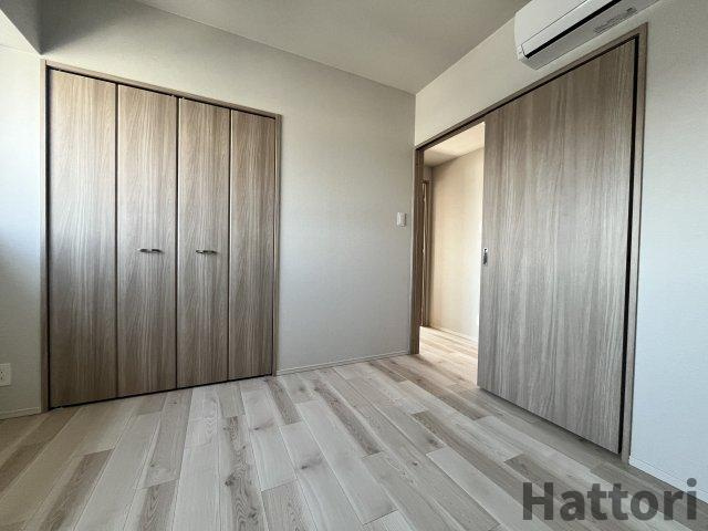 スプランディッドライズ新大阪ノースの洋室