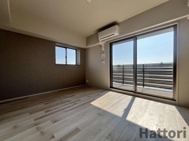 スプランディッドライズ新大阪ノースの居間・リビング