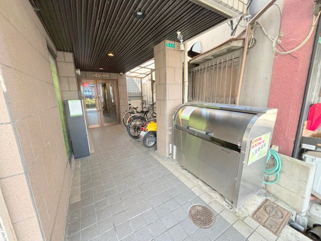 ハイツべレールのエントランス