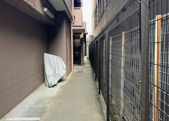 【その他共用部分】 | グエルスクエア八王子 | 共用部分は、一棟の建物に住む区分所有者全員が共同で所有するとし、共用部分の管理、補修などは、区分所有者で形成される管理組合が行います。個人の判断で勝手に変更することはできませんので覚えておきましょう。