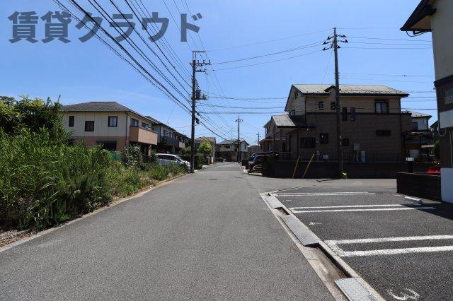 パストラルの周辺