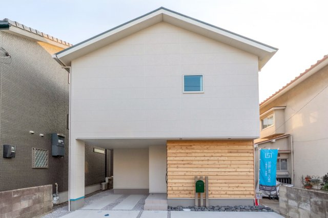 草津市平井1丁目　新築戸建の外観